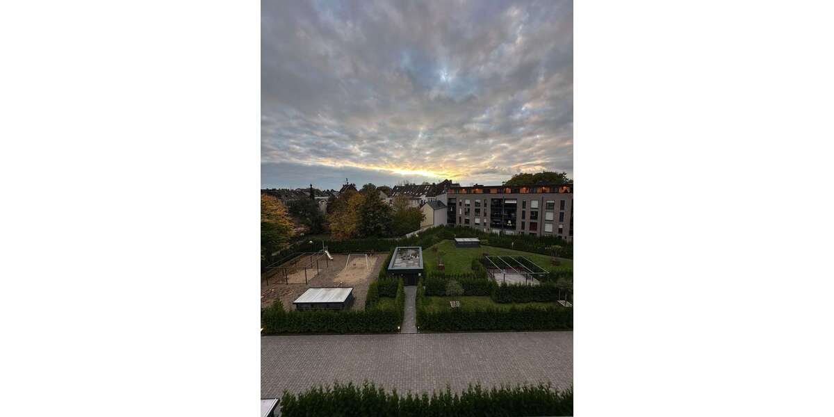 Wohnung zum Mieten in Krefeld 1.500 € 132 m² 4 zimmer