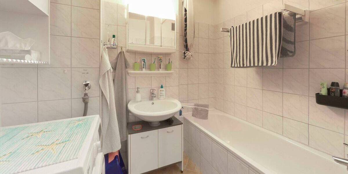 Etagenwohnung Korntal-Münchingen Korntal - 3 Zimmer, 70 m&sup2;, 199.000&euro; | Angebot:26596023