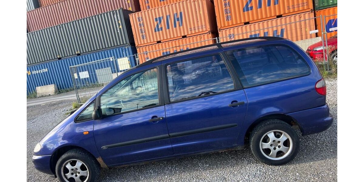 Ford Galaxy 230.000 km 999 € München 81829