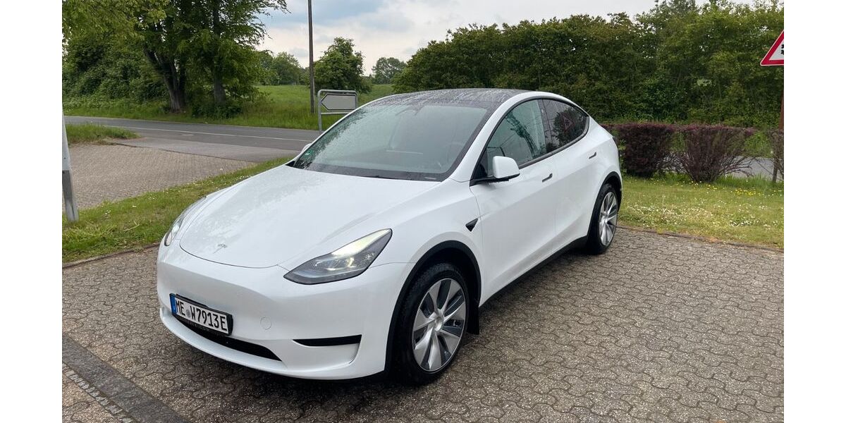 Tesla Model Y 42.764 km 32.700 &euro; Erkrath 40699