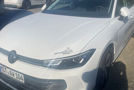 VW Passat Variant 9.900 km 42.500 € Woldegk 17348