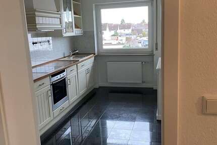 Wohnung Neusitz - 3 Zimmer, 105 m&sup2;, 950&euro; | Angebot:27336807