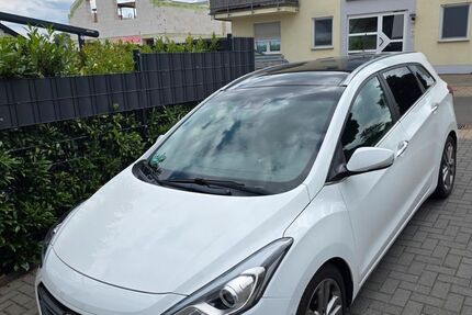 Hyundai i30 160.000 km 10.700 &euro; Grafschaft 53501