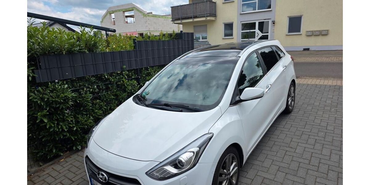 Hyundai i30 160.000 km 10.700 &euro; Grafschaft 53501