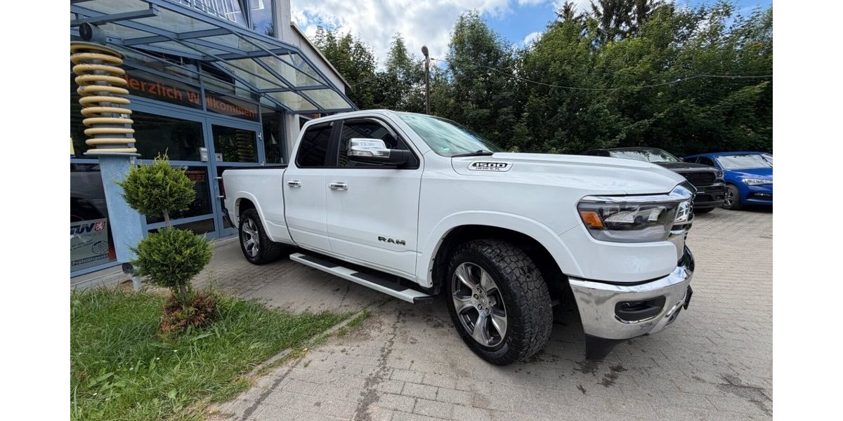 Dodge RAM 1500 5,7 HEMI LARAMIE 113.000 km 32.499 &euro; Rudolstadt 07407