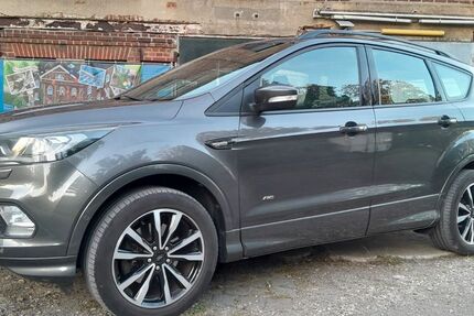 Ford Kuga 79.200 km 15.999 &euro; Leverkusen 51371