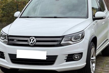 VW Tiguan 293.000 km 10.499 € Langwedel 27299