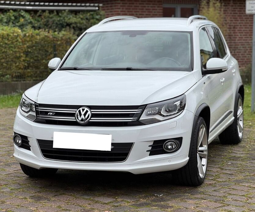 VW Tiguan 293.000 km 10.499 € Langwedel 27299