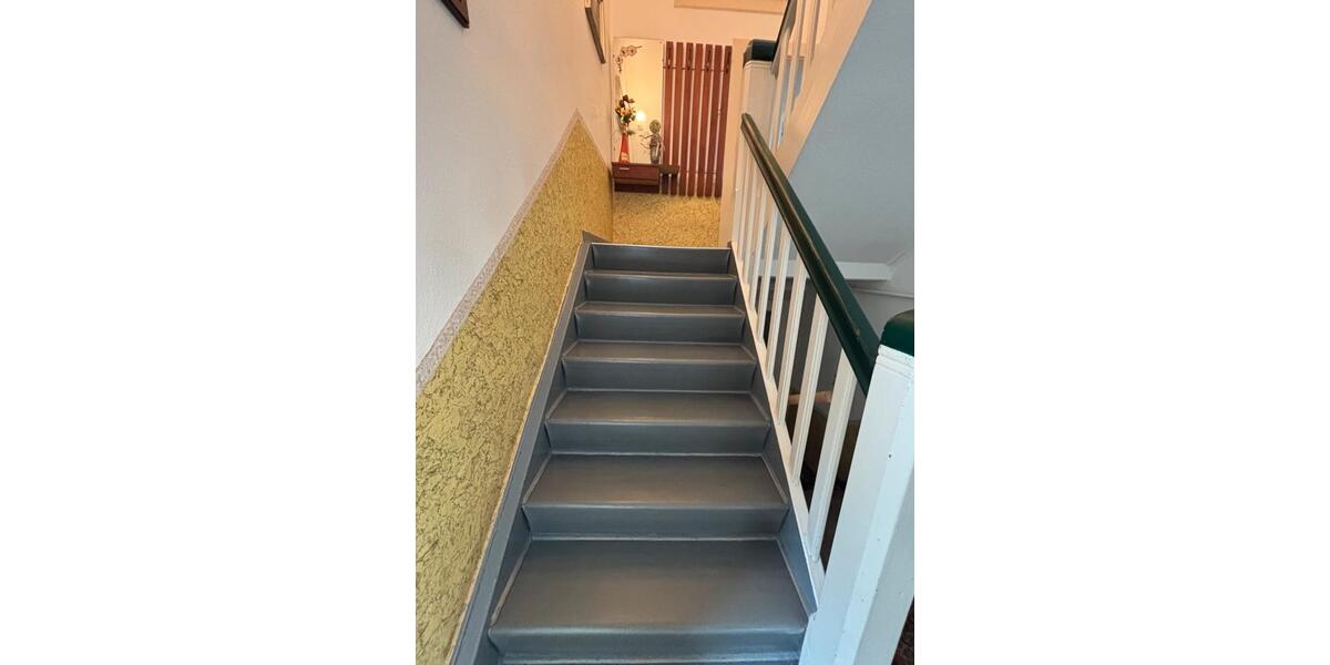 Reihenhaus Ohrdruf - 7 Zimmer, 128 m&sup2;, 185.000&euro; | Angebot:26962381
