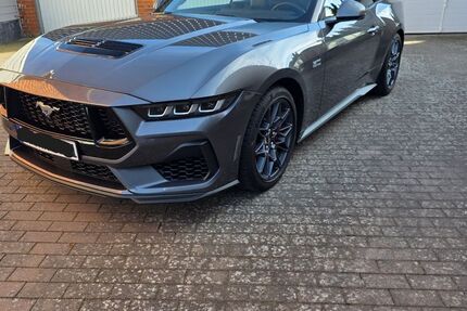 Ford Mustang 5.270 km 52.000 &euro; Deutsch Evern 21407