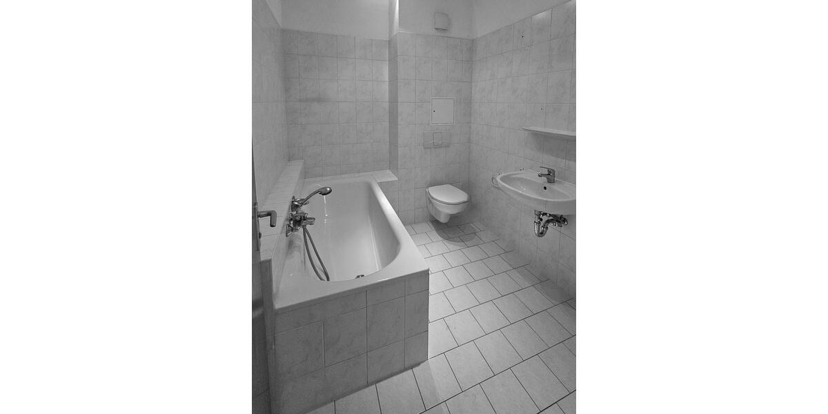 Etagenwohnung Greiz - 3 Zimmer, 75 m&sup2;, 31.000&euro; | Angebot:26640696