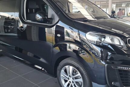 Peugeot Traveller 9.500 km 45.880 € Düren 52351