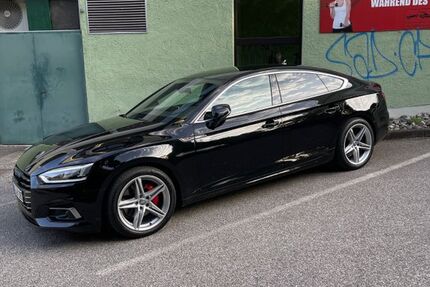 Audi A5 111.000 km 21.000 &euro; Freilassing 83395