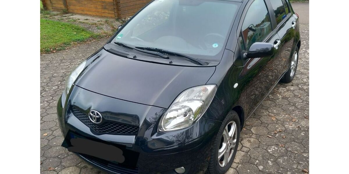 Toyota Yaris 124.000 km 3.490 &euro; Neusäß 86356