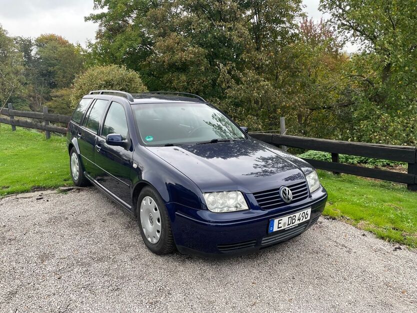 VW Bora 218.195 km 2.500 € Essen 45239