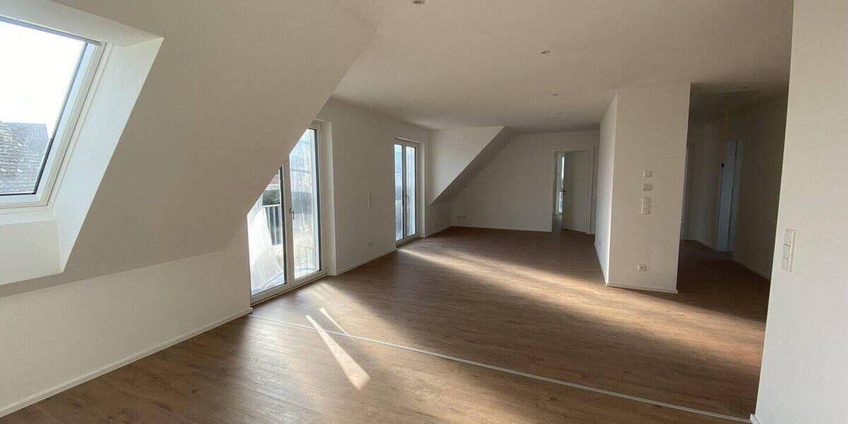Etagenwohnung Hetzles - 3 Zimmer, 97 m&sup2;, 1.080&euro; | Angebot:26795179