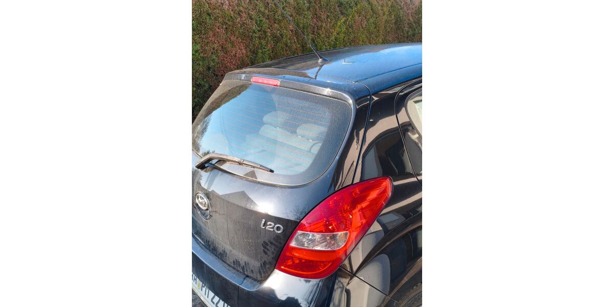 Hyundai i20 93.000 km 3.500 &euro; Schwäbisch Gmünd -Lindach 73527