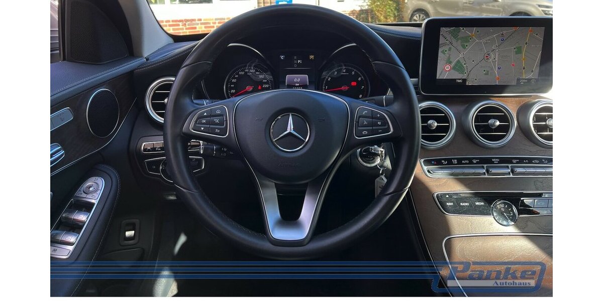 Mercedes-Benz C 250 C -Klasse*LED*Navi*R+F-Cam*Leder*Belüftete 87.057 km 19.980 € Berlin 13187