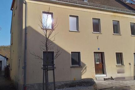 Haus Schwarzhofen - 6 Zimmer, 170 m&sup2;, 59.000&euro; | Angebot:27130342