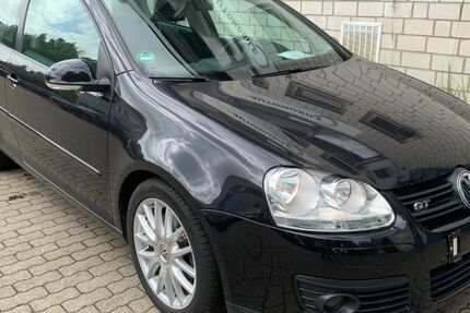 VW Golf 81.886 km 5.999 &euro; Rellingen 25462
