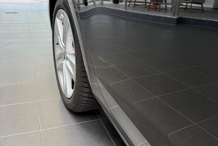 Seat Leon 80.000 km 12.000 &euro; Düsseldorf 40239