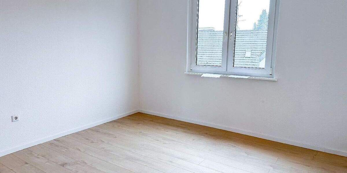 Etagenwohnung Radevormwald Bergerhof - 4 Zimmer, 110 m&sup2;, 800&euro; | Angebot:25524621