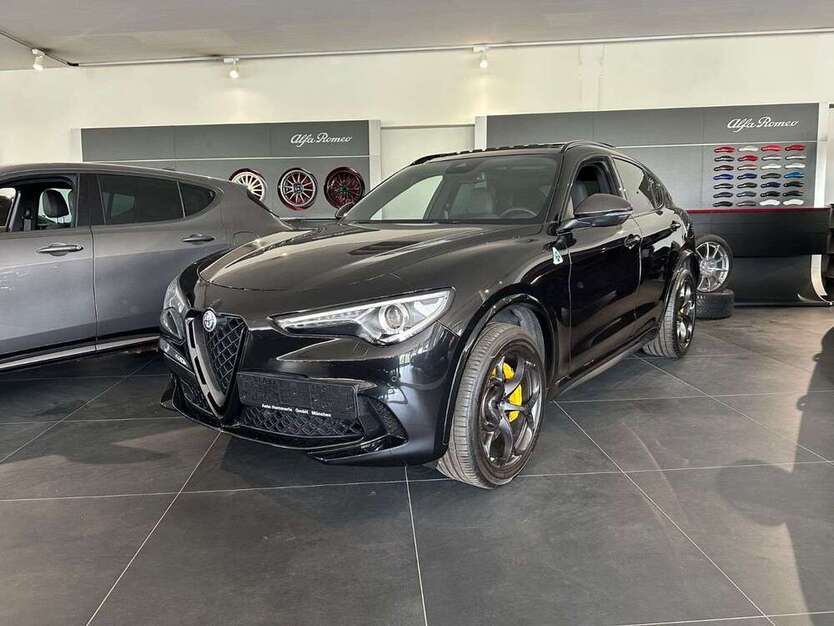 Alfa Romeo Stelvio 34.497 km 58.990 € München 81827