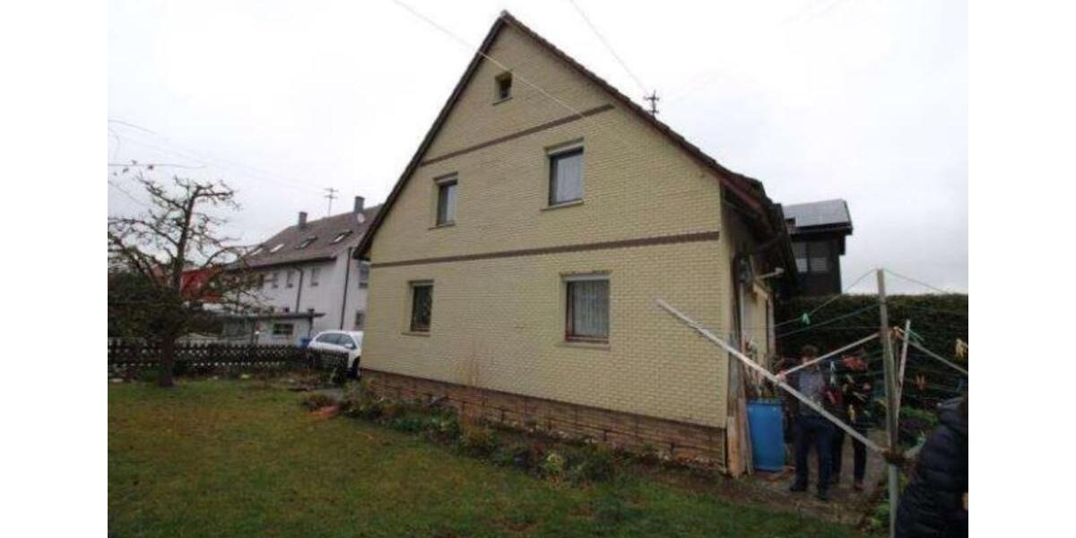 Reihenhaus Dunningen - 6 Zimmer, 122 m&sup2;, 210.000&euro; | Angebot:25391300