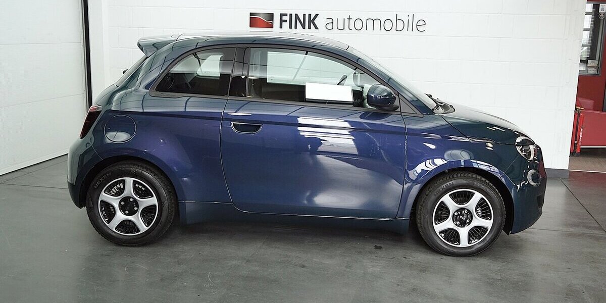 Fiat 500e Action Carplay Android Automatik 23.600 km 12.600 &euro; Lich 35423