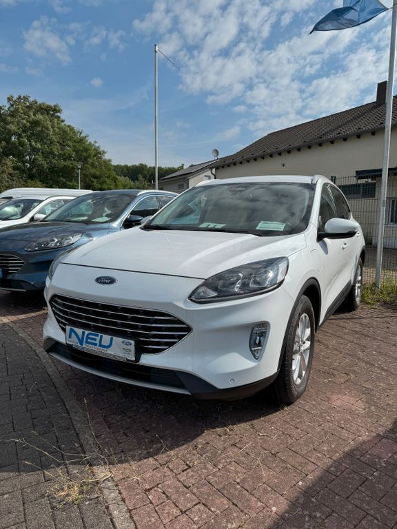 Ford Kuga 27.000 km 24.950 € Homburg 66424