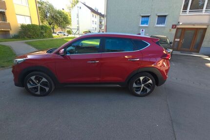 Hyundai TUCSON 122.000 km 15.000 &euro; Memmingen 87700