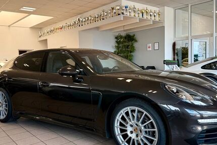 Porsche Panamera 97.176 km 42.850 &euro; Stuhr-Bremen 28816