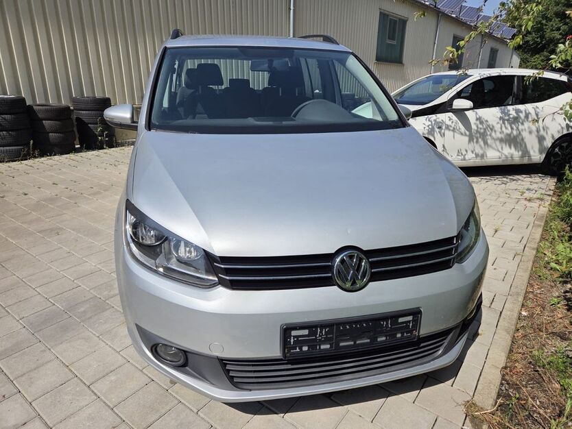 VW Touran 240.000 km 3.600 € Mietingen 88487