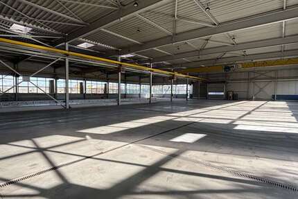 Halle in Weissensee 995.000 € 2000 m² zimmer