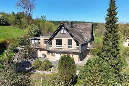 Haus Morsbach - 7 Zimmer, 262 m&sup2;, 395.000&euro; | Angebot:26357371