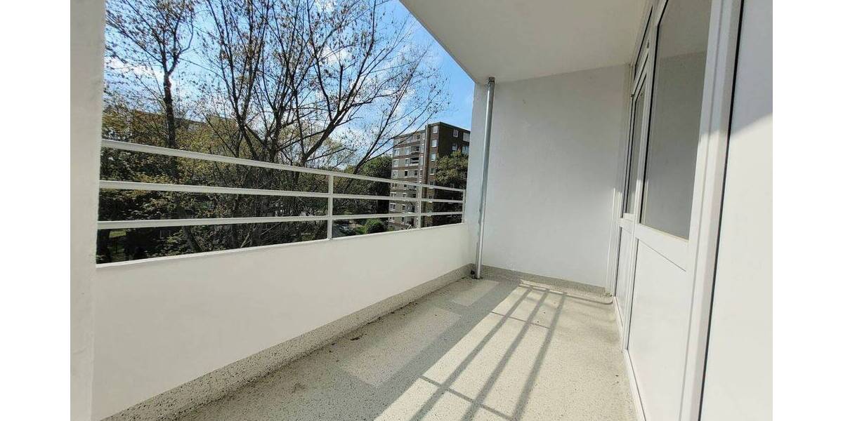 Etagenwohnung Essen Freisenbruch - 3 Zimmer, 74 m&sup2;, 599&euro; | Angebot:26903978