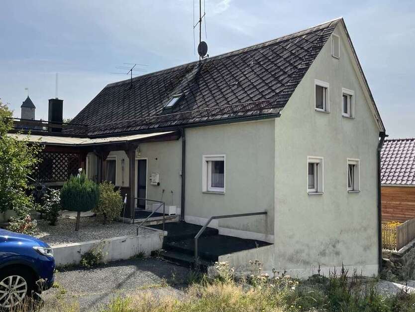 Haus zum Kaufen in Falkenberg 130.000 € 95 m²