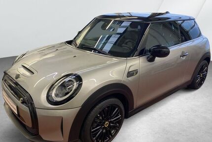 Mini Cooper SE 9.799 km 19.650 &euro; Bremerhaven 27580