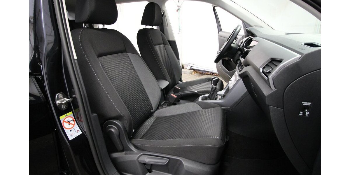 VW T-Cross TSI OPF Active LED+NAVI+KAMERA+ACC 46.636 km 18.900 &euro; Hagenow 19230