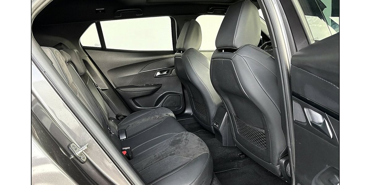 Peugeot 2008 GT 84.000 km 17.999 &euro; Stade 21682