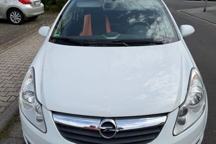 Opel Corsa 113.509 km 2.000 &euro; Hainburg 63512