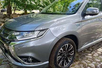 Mitsubishi Outlander 79.200 km 17.250 &euro; Teichland/Gatojce 03185