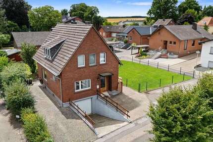 Haus zum Kaufen in Heinsberg-Randerath 225.000 € 114 m² 4 zimmer