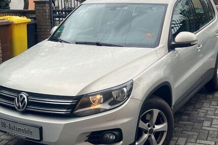 VW Tiguan 125.600 km 10.600 &euro; Bergisch Gladbach 51469