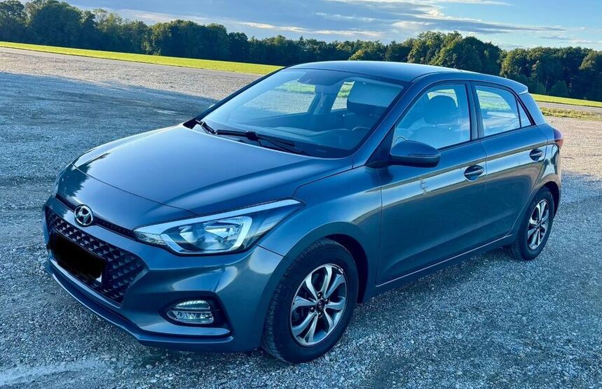 i20