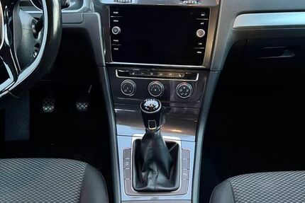 VW Golf 184.000 km 11.900 &euro; Taufkirchen Vils 84416