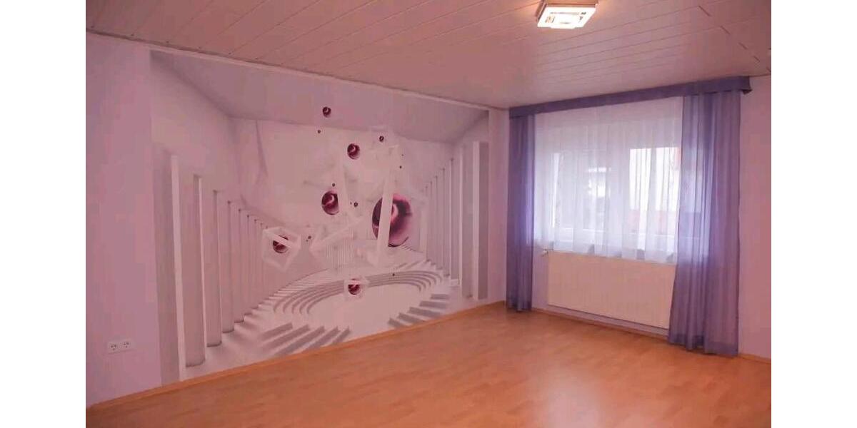 Etagenwohnung Solms - 3 Zimmer, 86 m&sup2;, 850&euro; | Angebot:26311653