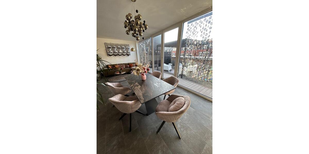 Einfamilienhaus Leipzig - 2 Zimmer, 110 m&sup2;, 1.505&euro; | Angebot:25403941