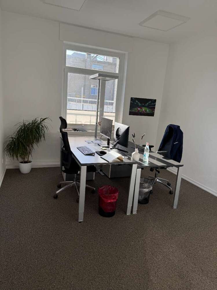 Büro in Düsseldorf 1.090 € 29 m²