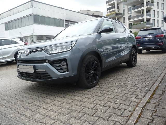 SsangYong Tivoli 12.065 km 18.490 &euro; Remseck 71686